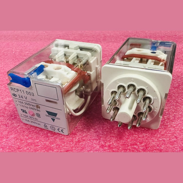 Реле промежуточное 10A 24VDC RCP11003 Carlo Gavazzi